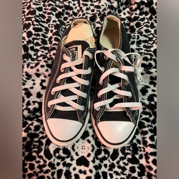 Chuck Taylors for kids - Picture 2 of 6